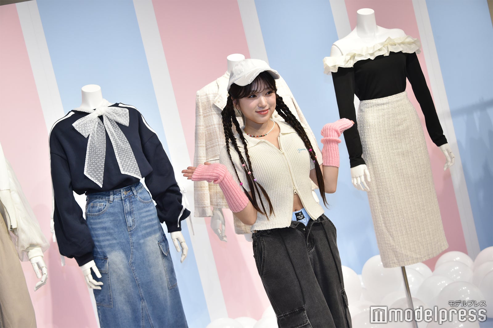 矢吹奈子、美ウエスト覗かせたY2Kルック SHEIN JAPAN2024