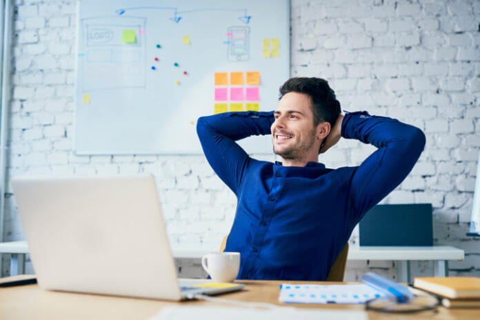 脈なしとは限らない？気になる彼が連絡をくれない本当の理由とは
