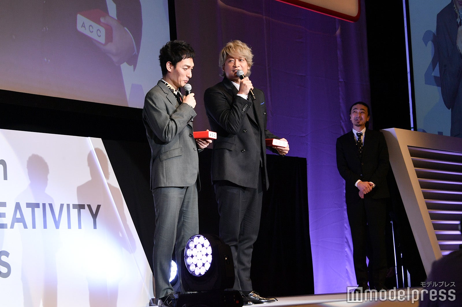 草なぎ剛、香取慎吾 （C）モデルプレス