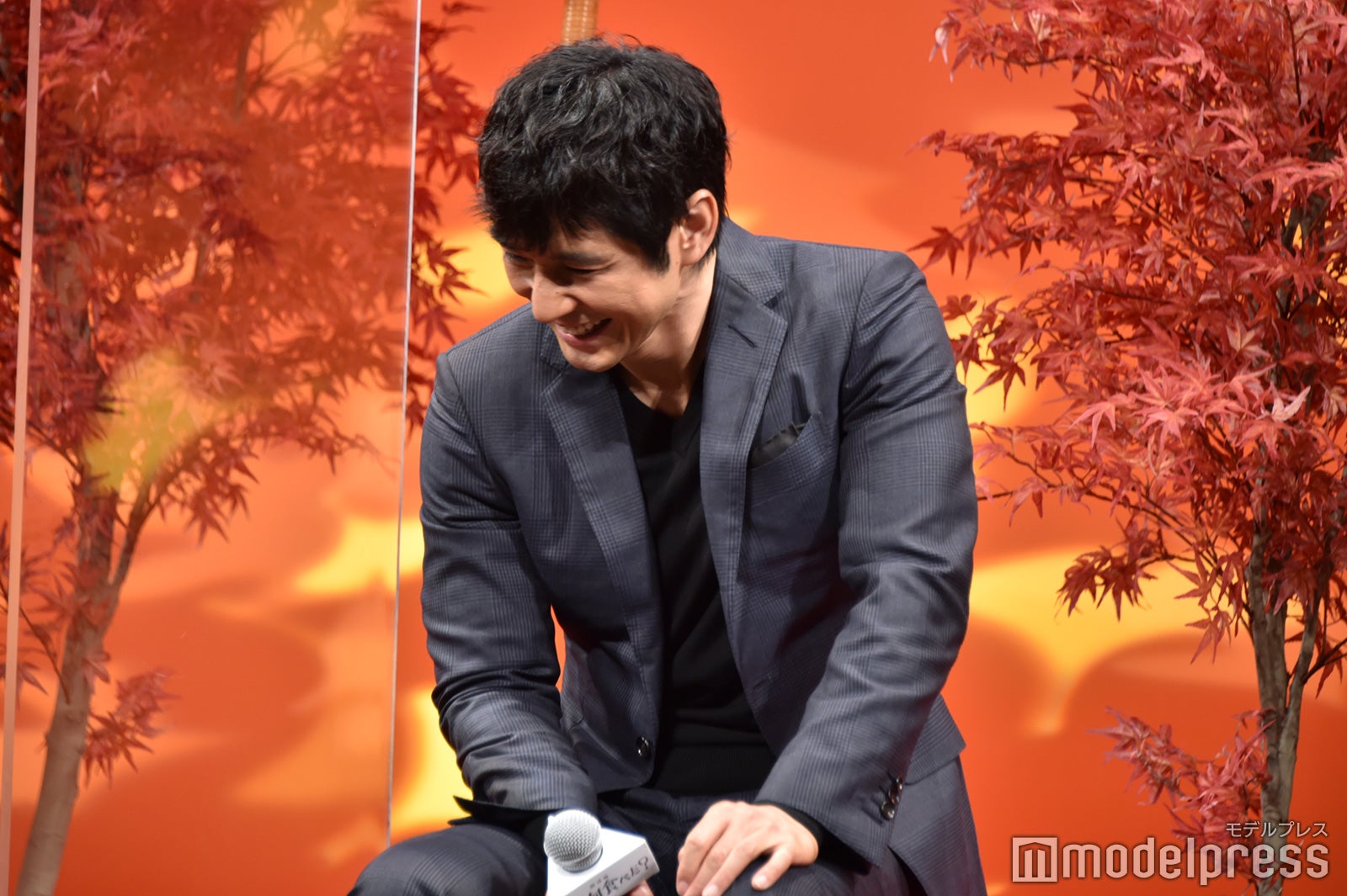 山本耕史の「大好物」トークに笑う西島秀俊（C）モデルプレス