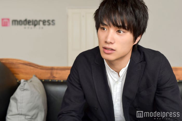 波瑠の不倫相手役に抜てきの鈴木伸之、オファー時の心境は「まさか!」(C)モデルプレス