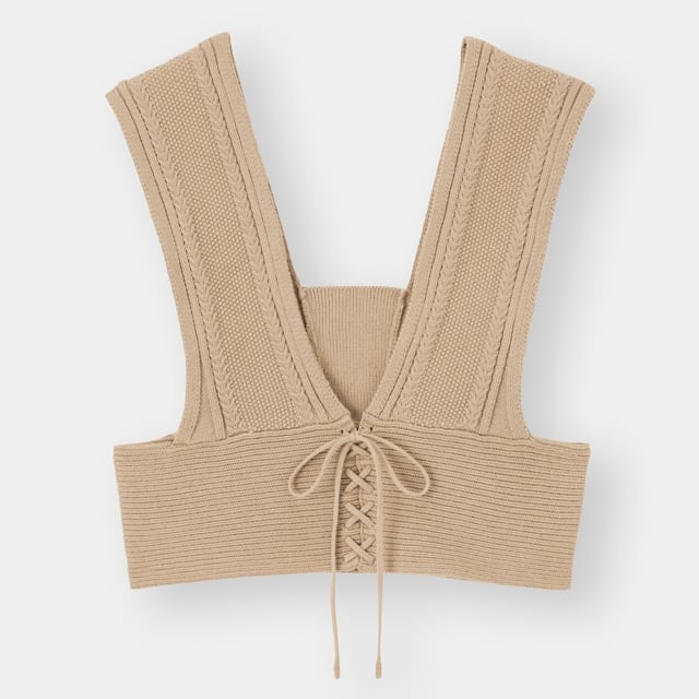 ベージュのニットビスチェ