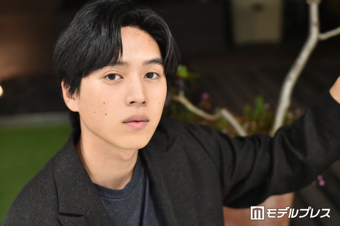 坂東龍汰、過去の死別経験と向き合った日々「運命的なものを感じた」飛躍の2024年に実感した“夢を叶える秘訣”【「君の忘れ方」インタビュー】