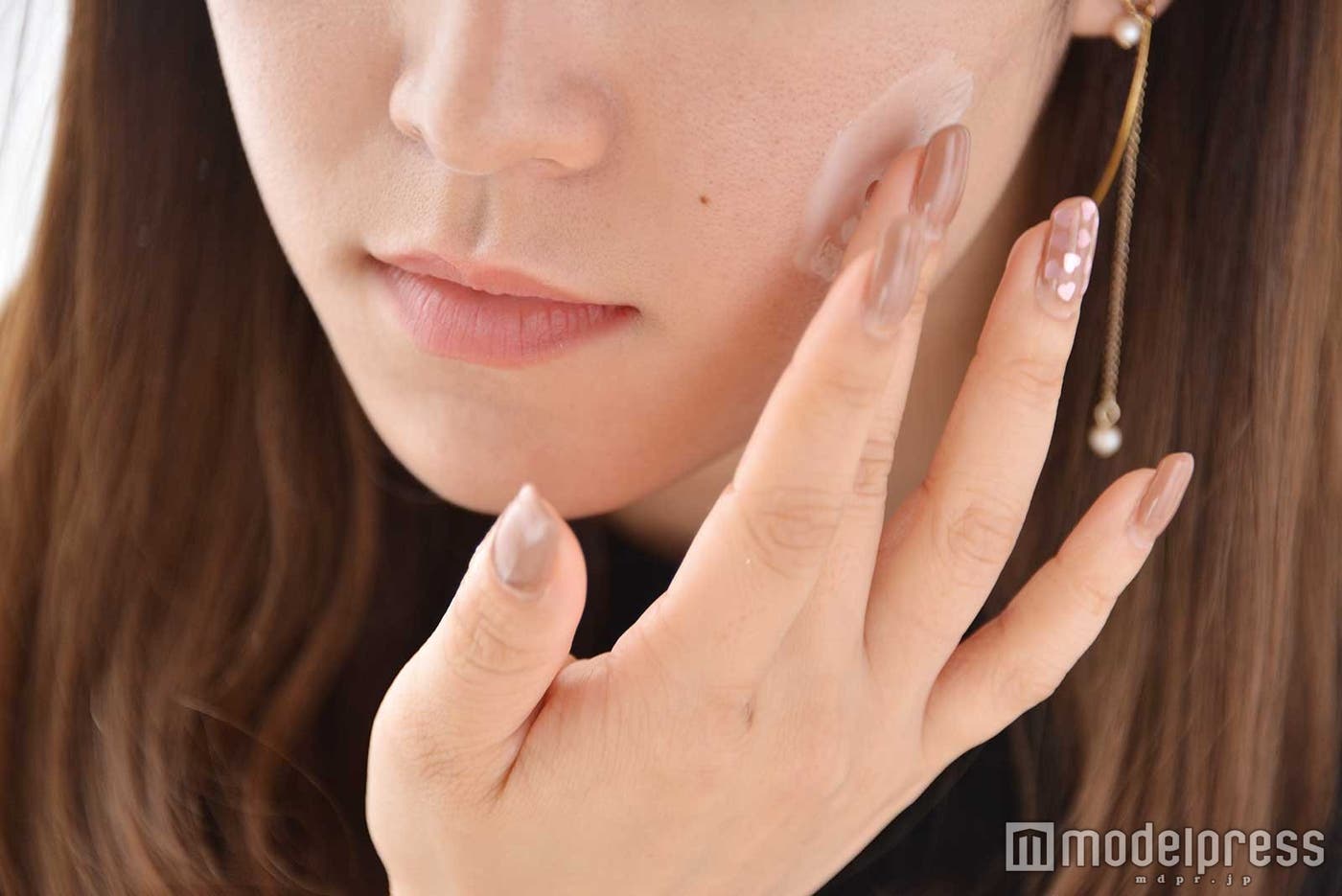 さらっとした塗り心地(C)モデルプレス