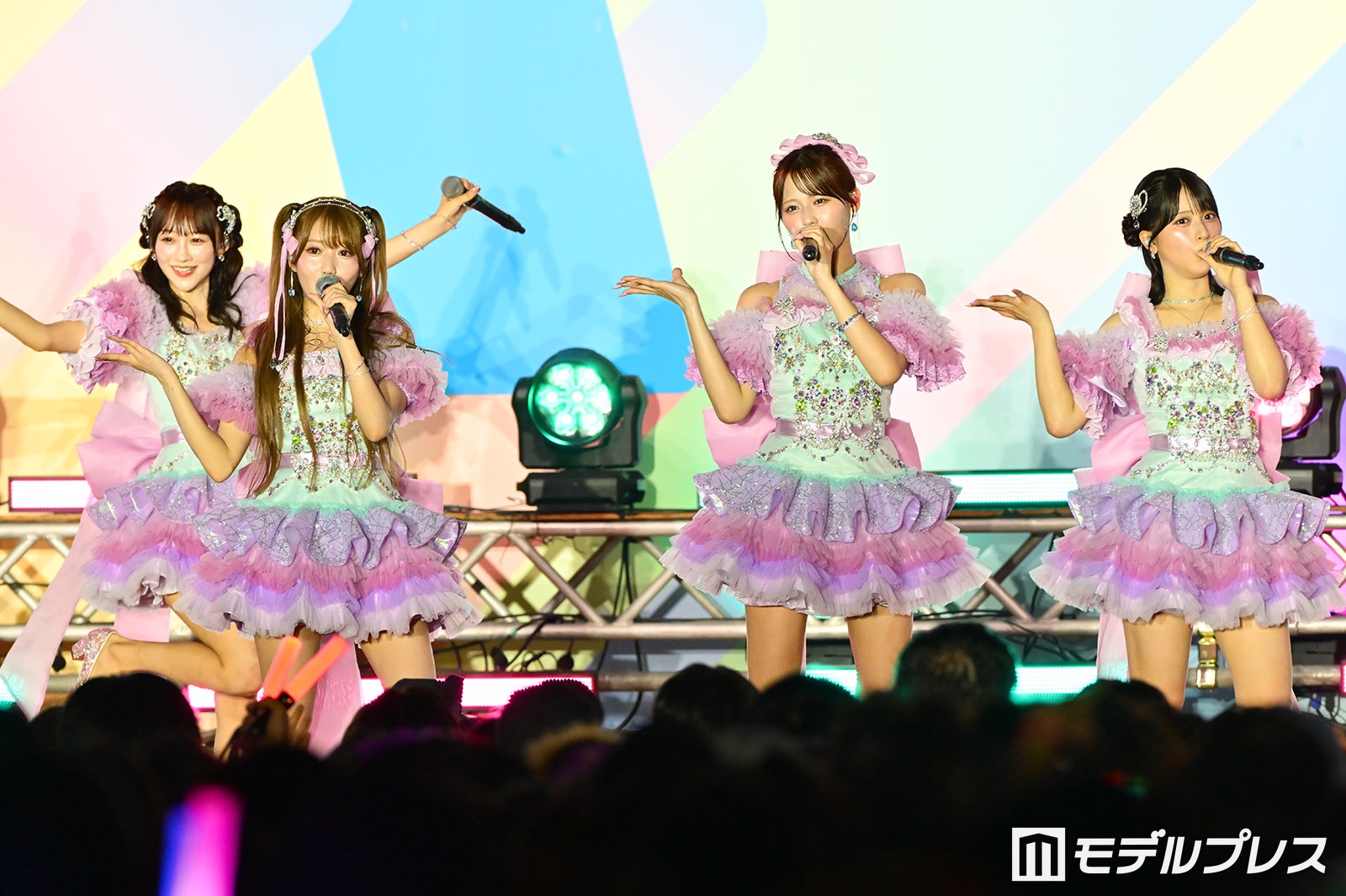＝LOVE（C）モデルプレス