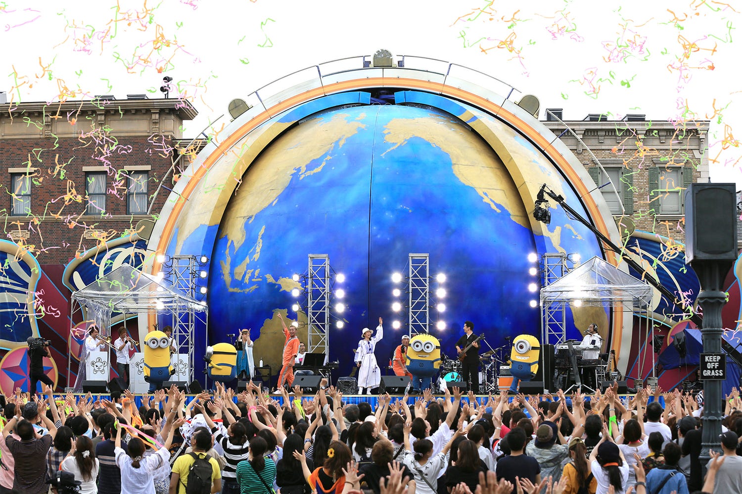 USJ、“ドリカムのアトラクション”2種運行決定 パーク初ライブで発表