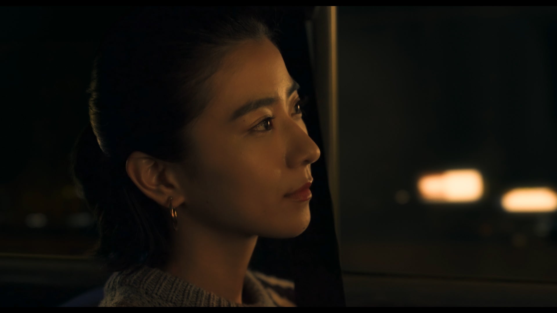 「明け方の若者たち」黒島結菜×若葉竜也のアナザーストーリー配信決定＜ある夜、彼女は明け方を想う＞