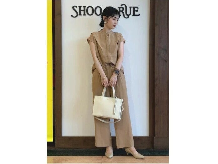 肌に触れるとひんやり涼やかな接触冷感機能はお仕事コーデに◎　出典：WEAR