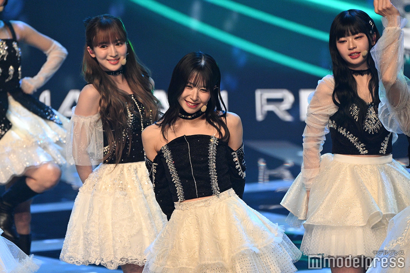 （C）モデルプレス