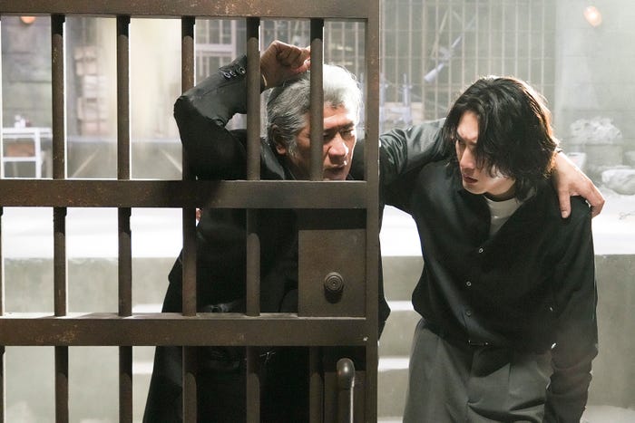 吉川晃司、間宮祥太朗「ACMA:GAME アクマゲーム」最終話より(C)日本テレビ