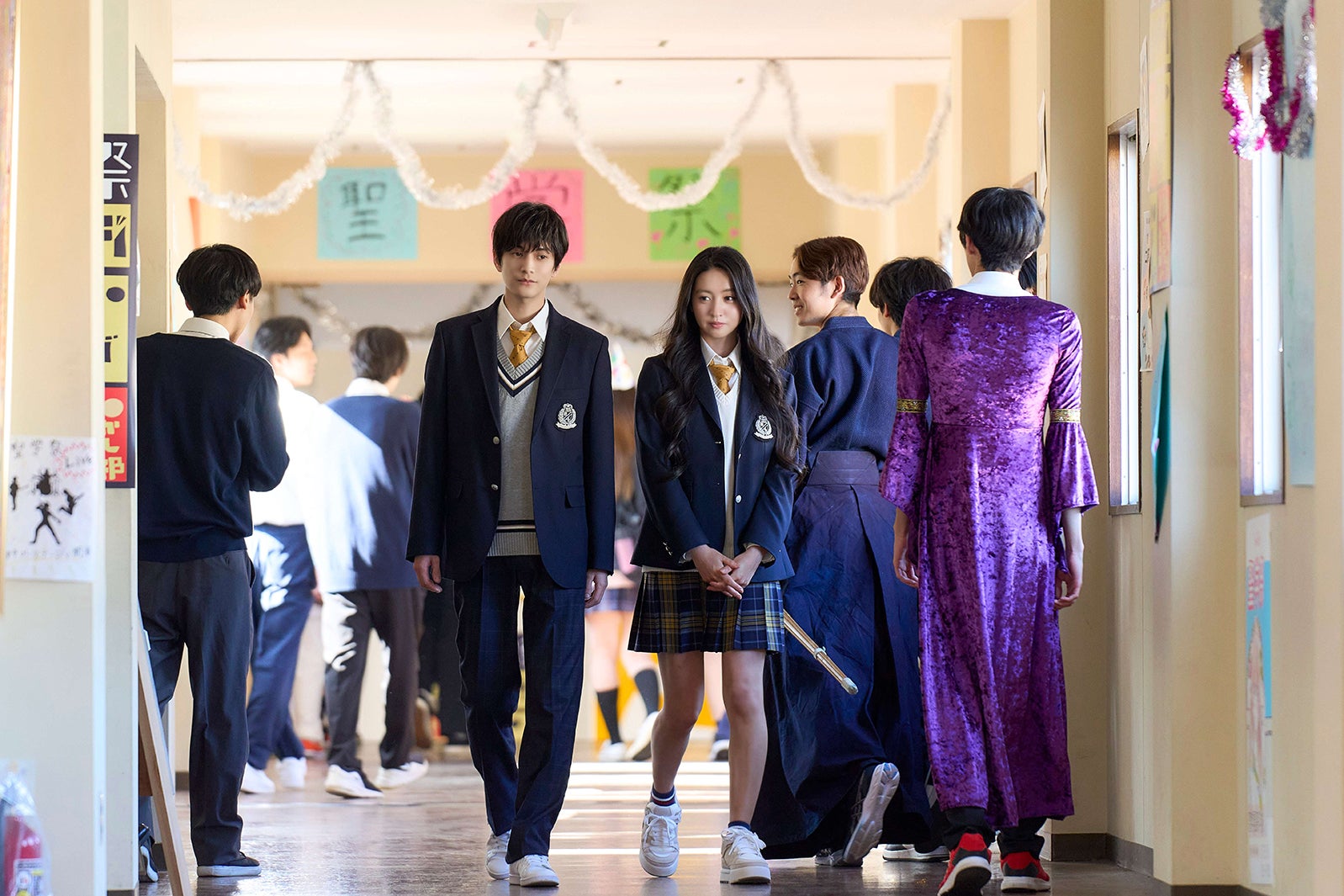 渡邊圭祐、Koki,（C）映画「女神降臨」製作委員会