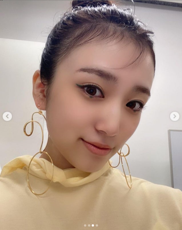 HKT48矢吹奈子、韓国コスメ＆デコ出しで雰囲気ガラリ「大人美人」「別人級」の声