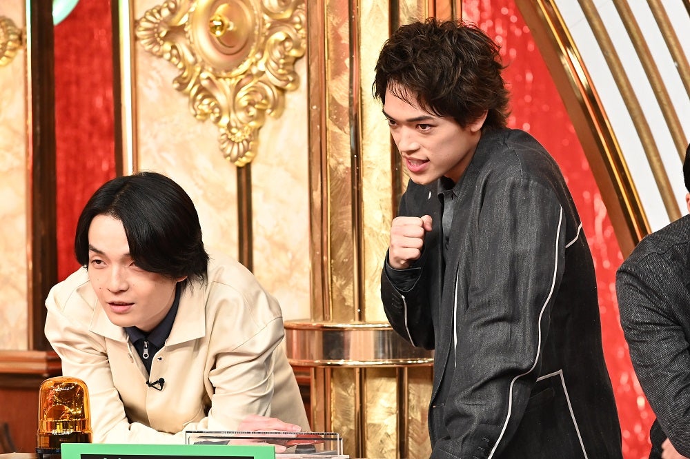 岡山天音、原嘉孝（C）TBS