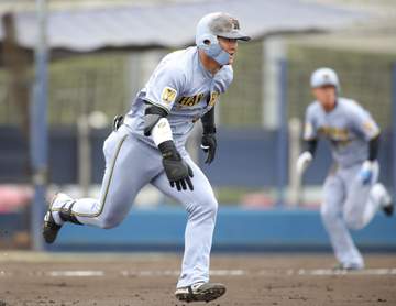 阪神・前川が1軍今季初昇格 デイゲームの2軍戦出場後に合流