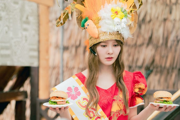 加藤史帆(C)「彩香ちゃんは弘子先輩に恋してる 2nd Stage」製作委員会・MBS/第2話より