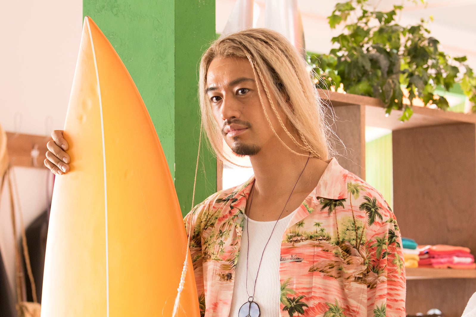 斎藤工／「はじめての夏バイト」篇メイキングカットより（提供写真）