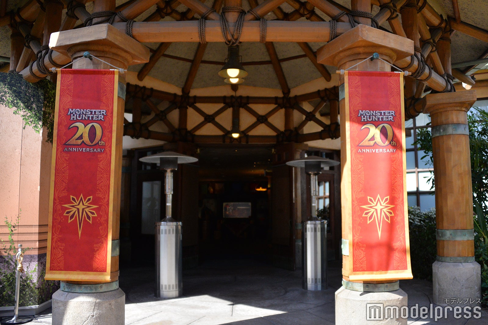 （C）モデルプレス