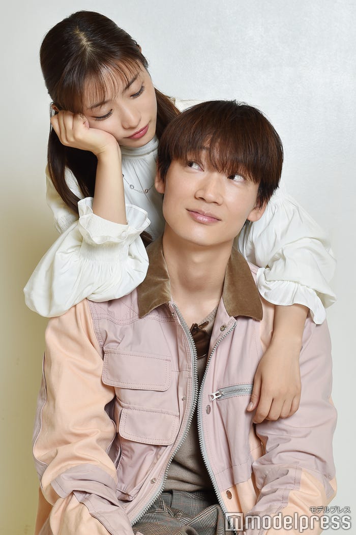 石原さとみ、綾野剛(C)モデルプレス