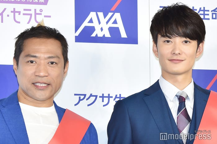 はなわ、岡田将生(C)モデルプレス