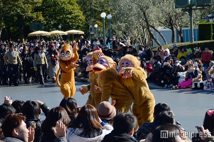 「ニューイヤーズ・グリーティング」(C)モデルプレス