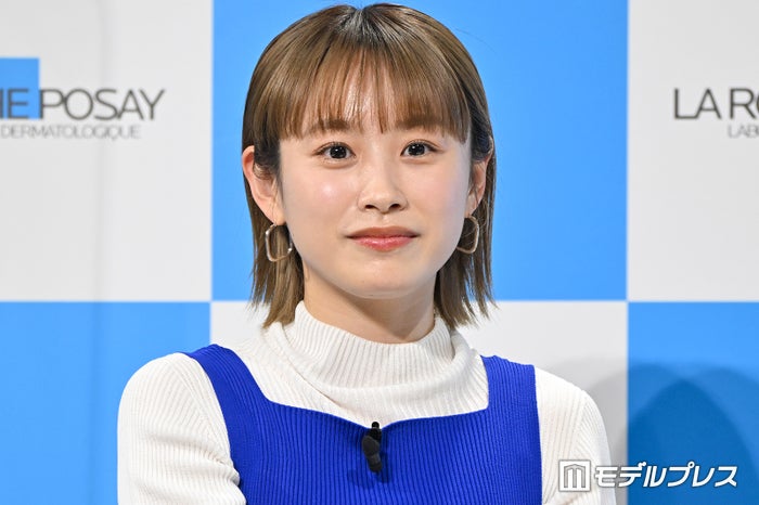 高橋愛、人気韓国アイドルの従兄弟が出演するライブへ「家族で応援してるのほっこり」「愛されてるの伝わる」の声