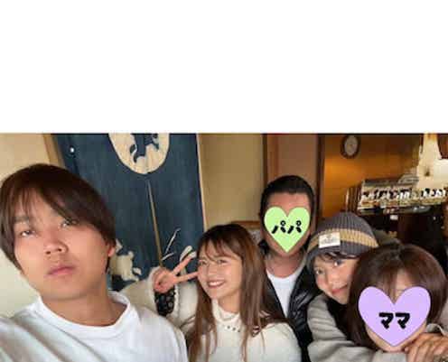 元NMB48 白間美瑠、他界した父に想いを投稿「しっかり頑張ります!見ててね!」家族写真に反響