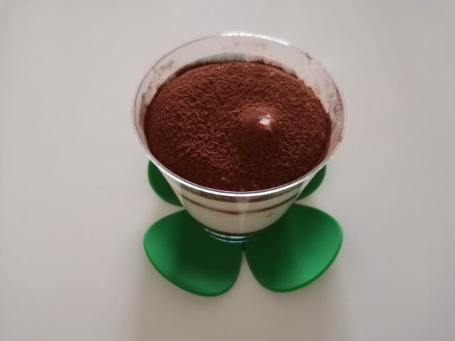 《ローソン》ティラミス上から