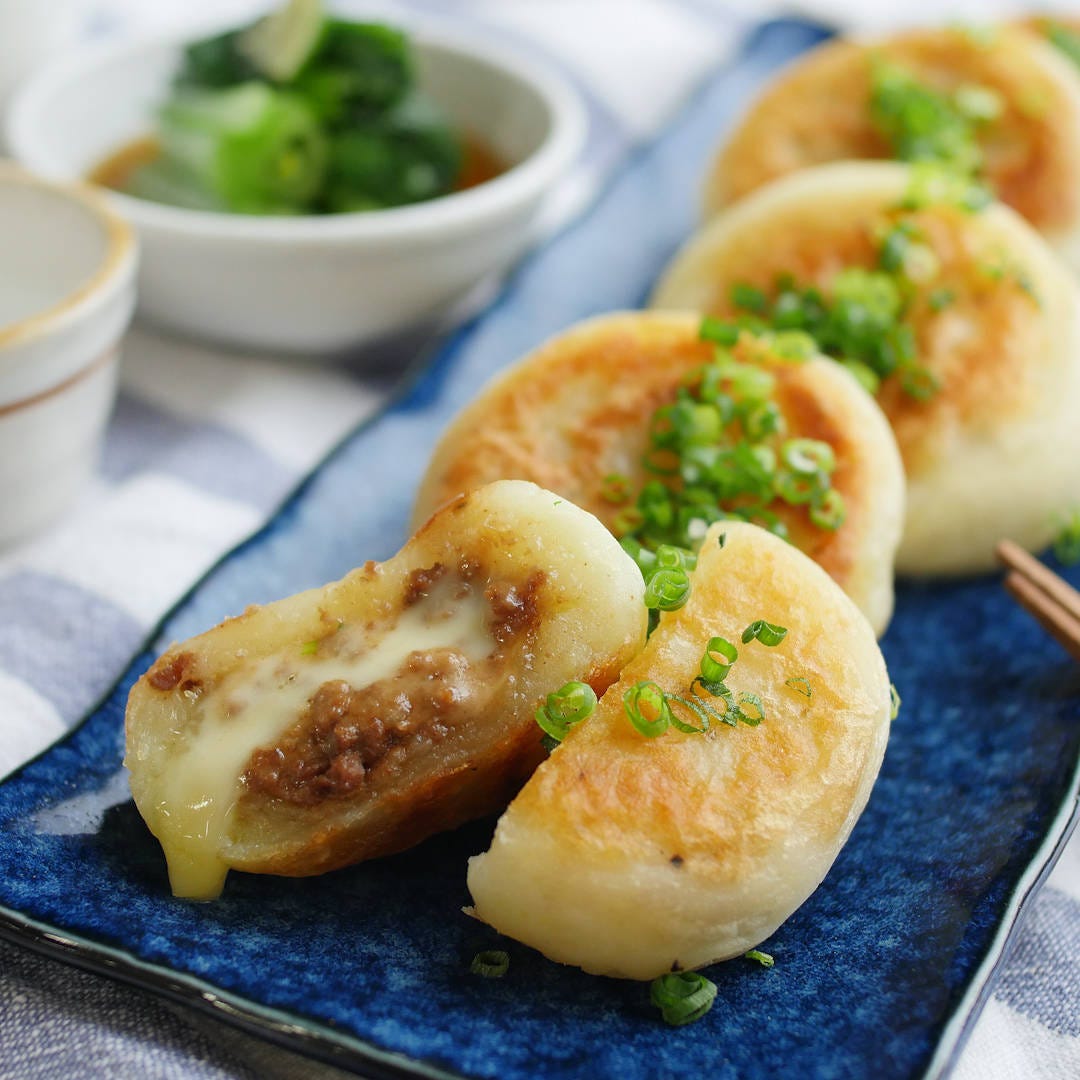もっちりとろりん!甘辛肉みそのチーズいももち