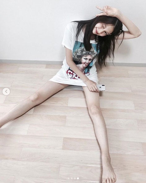 大野いと、“Tシャツ1枚”のスラリ美脚に反響 