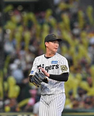 日本代表 ユニフォーム 及川（阪神） 阪神・及川 NPB新！18試合連続ホールド 風船ジェット初体験