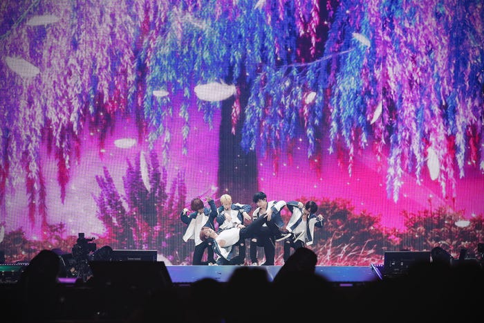 TOMORROW X TOGETHER「TOMORROW X TOGETHER WORLD TOUR <ACT : SWEET MIRAGE> IN JAPAN」京セラドーム大阪公演より(P)&(C)BIGHIT MUSIC