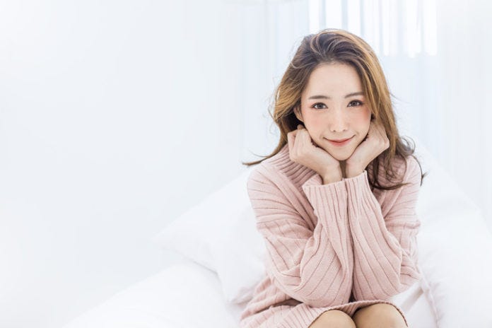 １：上目遣いで「お願いがあるんだけど…」