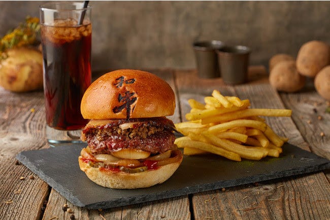 和牛ハンバーガー専門店「Wagyu Burger」日本橋に、A5和牛100%パティのグルメな美味しさ