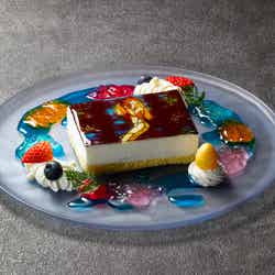 マーメイドステンドグラスケーキ2,400円(税込)/提供画像