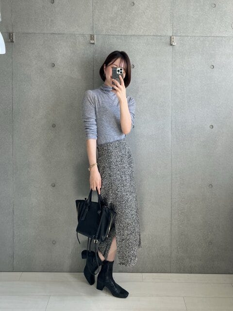 GU 高見えスカート ツイード素材 GU 高見えスカート ツイード素材 グレートップス合わせ