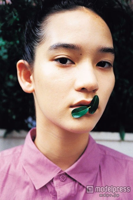 Mona／「10FACES」（2013年5月31日発売）