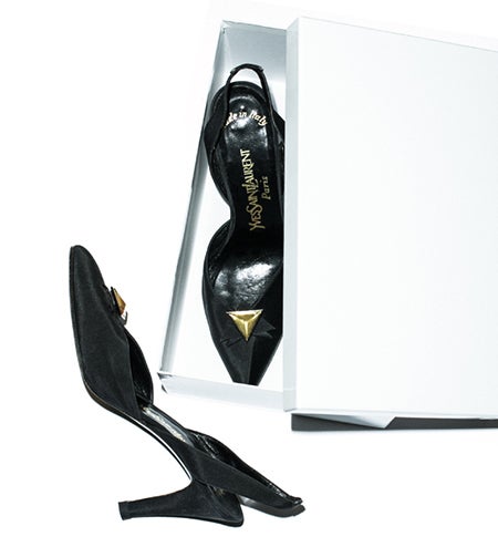 「Yves Saint Laurent」トライアングルパンプス（C）TOPLOG