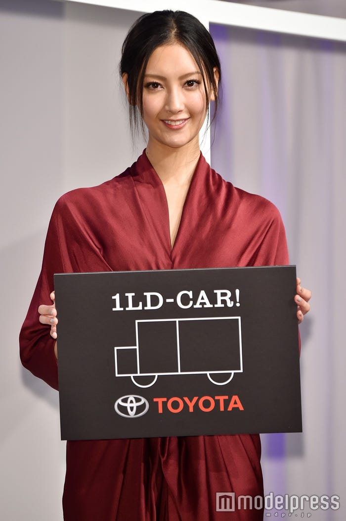 菜々緒(C)モデルプレス