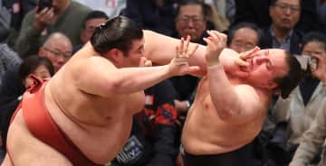 熱海富士が安青錦に雪辱星！「動画も何回も見た」先場所V決定戦で敗れた首投げにも対応 充実笑み「どうきても大丈夫なように」