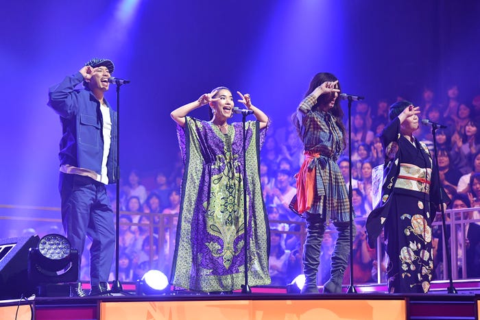 TEE、TiA、KABA.ちゃん、島津亜矢『UTAGE!』秋のメドレー祭りより(C)TBS