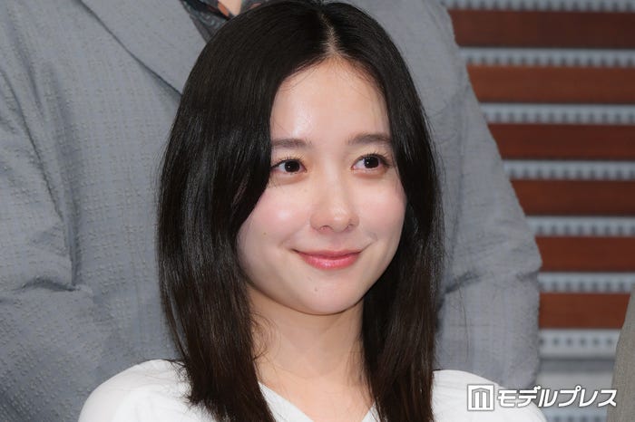 堀田真由(C)モデルプレス