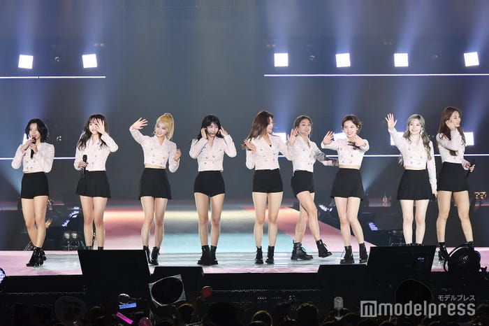 TWICE (C)モデルプレス