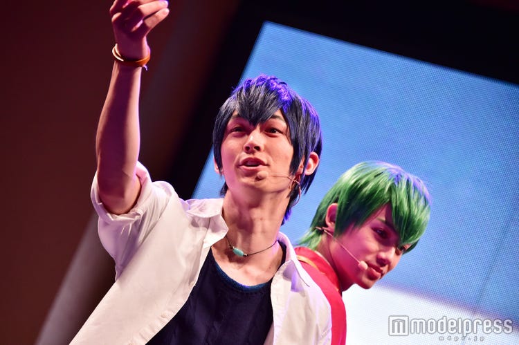 画像10 58 ようブスども 舞台 おそ松さん 井澤勇貴 和田雅成ら F6 熱狂ライブ再び 女子たちがティッシュに群がる モデルプレス