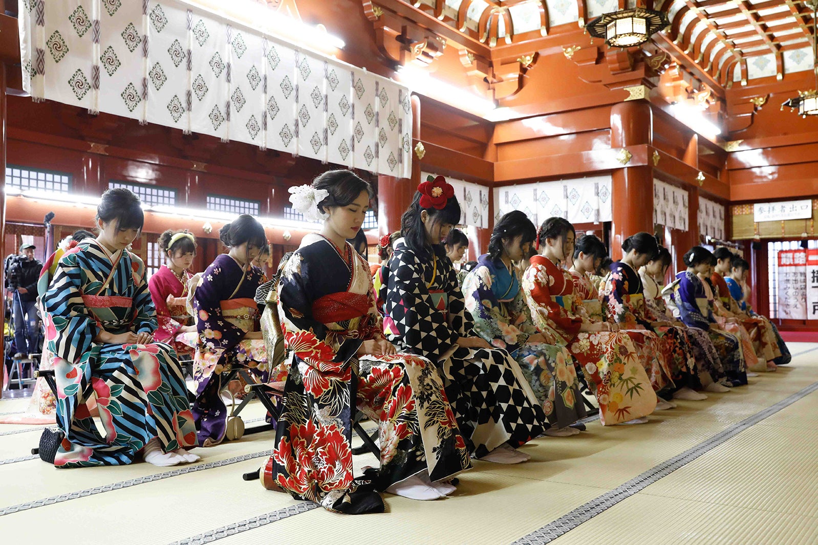 AKB48グループ成人式記念撮影会 （C）AKS