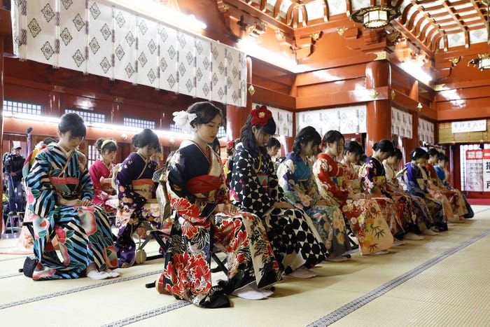 AKB48グループ成人式記念撮影会 (C)AKS