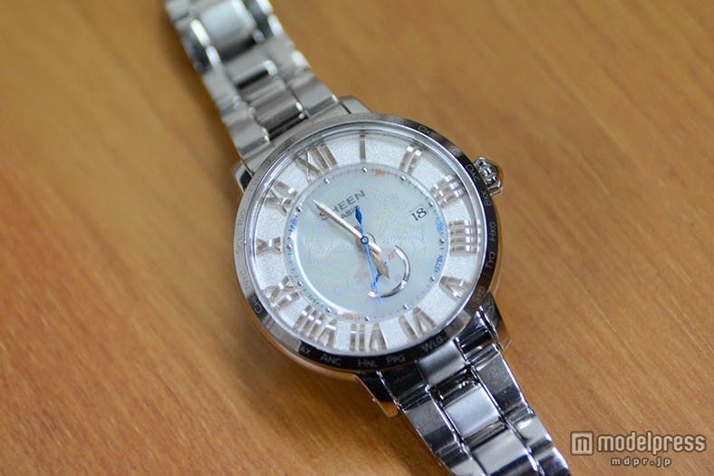 「Fresh Colors Series(SHW-1600D-7AJF)¥45,000+税/人気シリーズの最新作