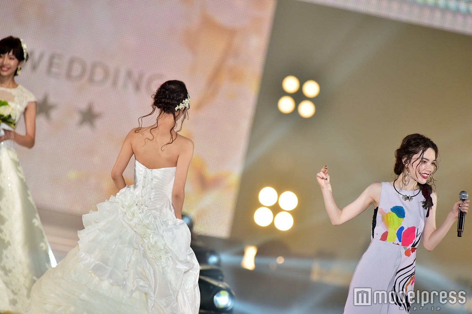 （C）モデルプレス