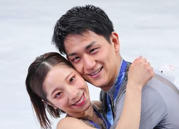 りくりゅうペアが婚約発表 プロポーズの衣装は五輪フリーで大逆転時の！2人で指輪を見せ合う幸せいっぱいショットも【発表全文】