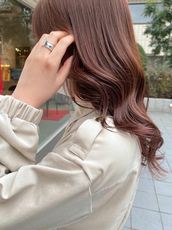 ブルベ夏 に似合う明るめの髪色って 垢抜けが叶うトレンドのヘアカラー モデルプレス ブルベ夏 に似合う明るめの髪色って 垢抜けが叶うトレンドのヘアカラー モデルプレス