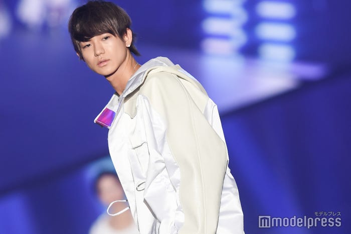 YOSHIKI EZAKI(C)モデルプレス